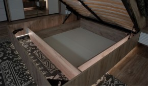Спальня Джулия Кровать 160 МИ с подъемным механизмом Дуб крафт серый в Снежинске - snezhinsk.mebel-74.com | фото
